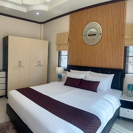 Malinee Villa Phuket Pantai Bang Tao Luaran gambar